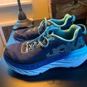 Hoka One One Bondi 5